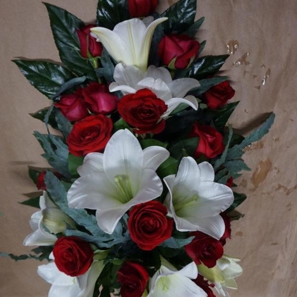 Funeral arrangement Red & White